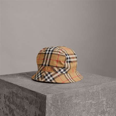 gorros burberry hombre|Sombreros, gorras y guantes para hombre .